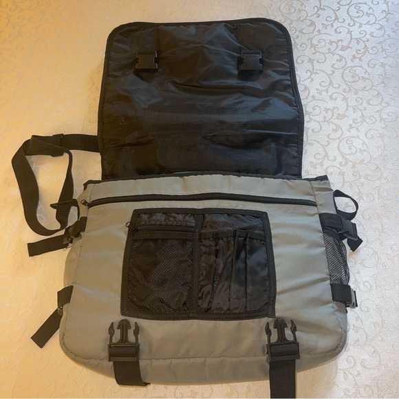 Anime Bleach Shoulder Bag Messenger Bag Padded Computer Bag Hitsugaya Toshiro - Picture 8 of 17